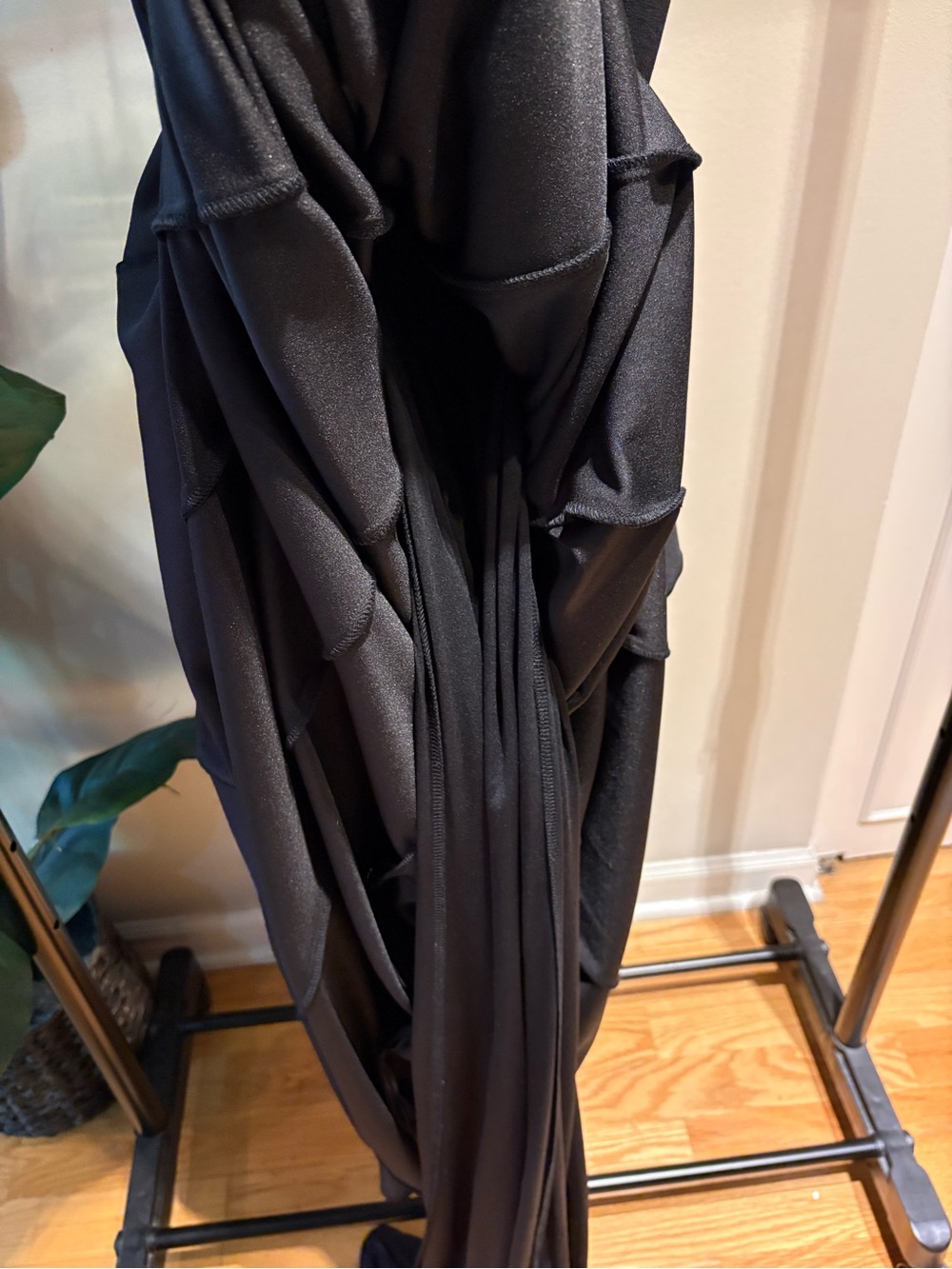 Adrianna Papell Black Crepe Gown Satin Open Bow Back Ruffle Train Dress - Size 4 - Picture 6 of 10